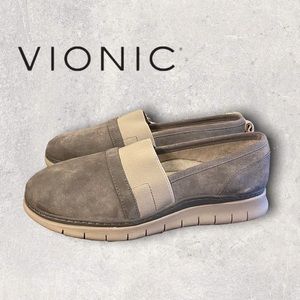 NIB Vionic "Fresh Kristi" Charcoal Slip-on Suede Flats Loafers 6